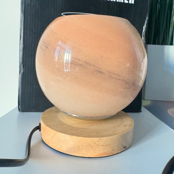 Round Tan Electric Wax Warmer - Picture 3 of 4